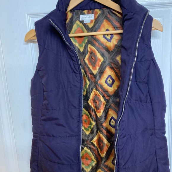 Ladies purple vest - Picture 2 of 12